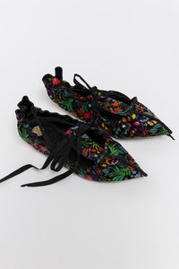 Opinci din piele intoarsa neagra cu imprimeu floral