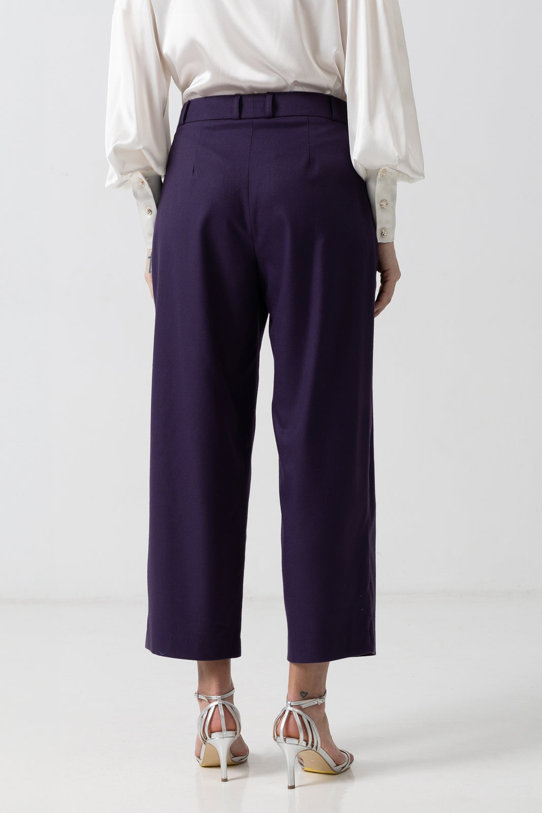 Incarca imaginea in galerie, Pantaloni eleganți din stofă mov cu design petrecut