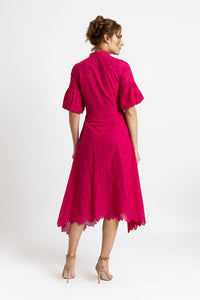 Fuchsia cotton midi dress with short sleeves and drawstring at the waist