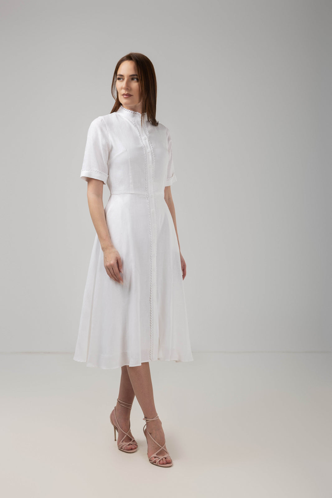 Load image into Gallery viewer, Dark green cotton shirt dress with macrame applications