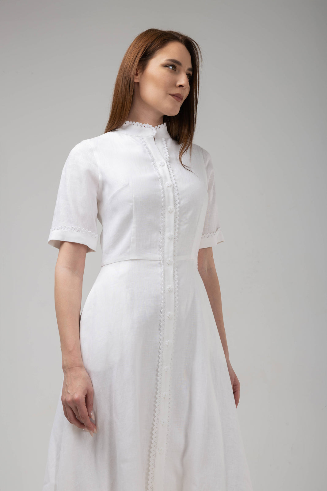 Load image into Gallery viewer, Dark green cotton shirt dress with macrame applications