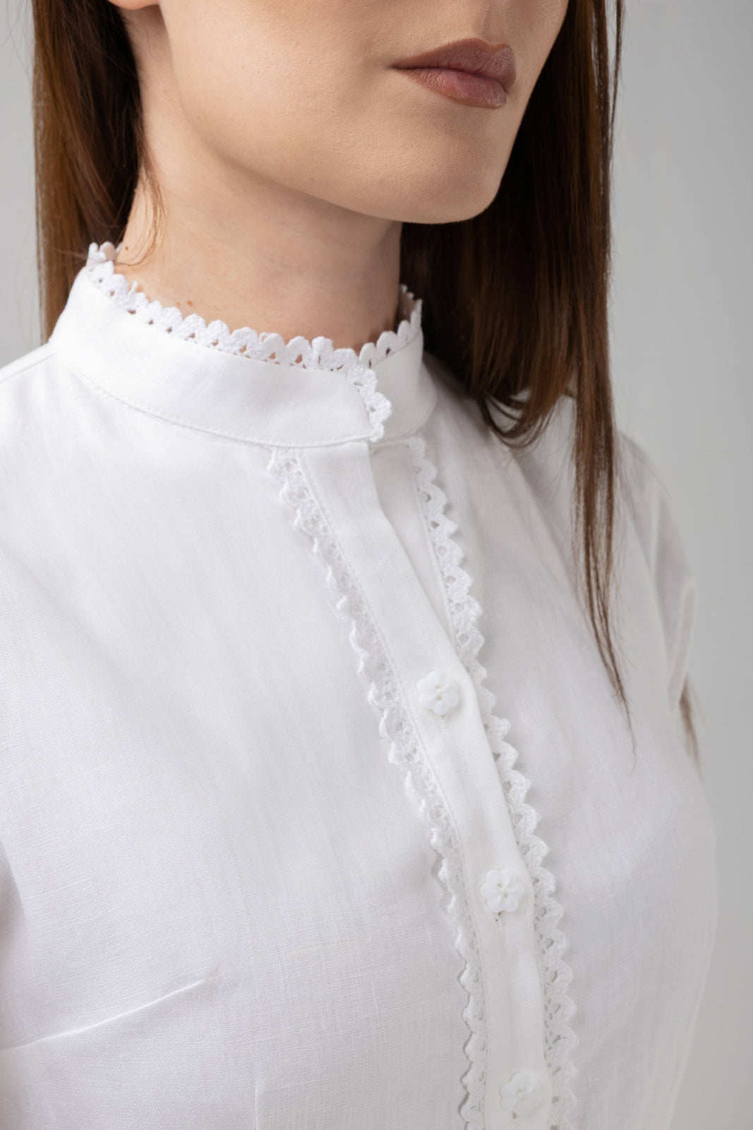 Load image into Gallery viewer, Dark green cotton shirt dress with macrame applications