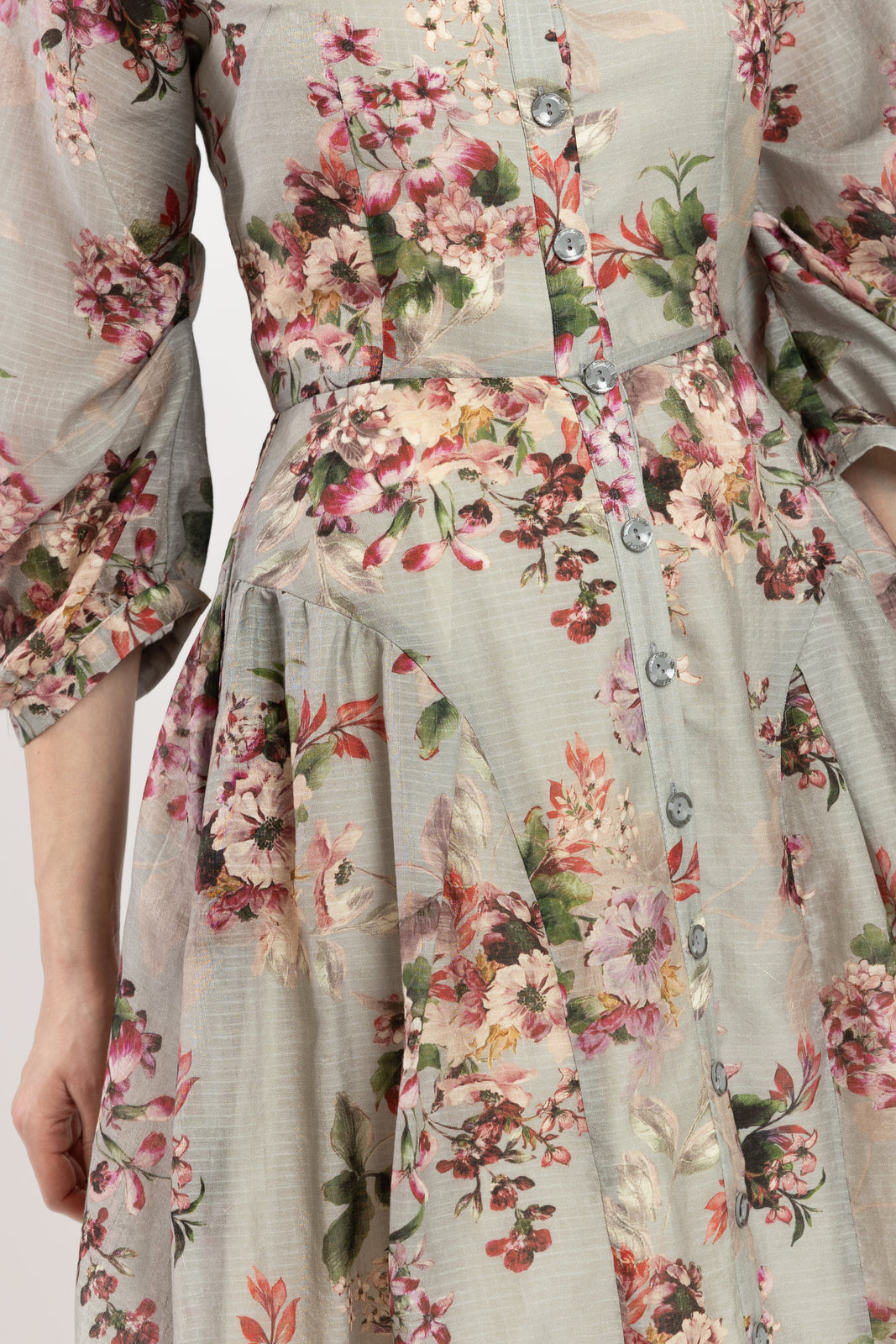 Incarca imaginea in galerie, Rochie din bumbac fin gri cu flori colorate