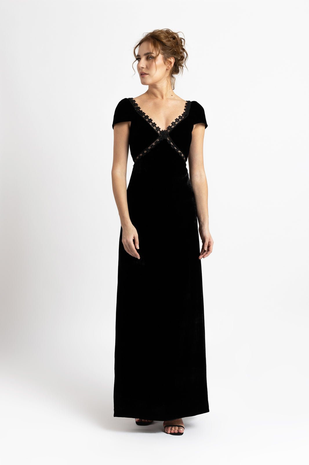 Load image into Gallery viewer, Long silk velvet dress with macrame appliqué