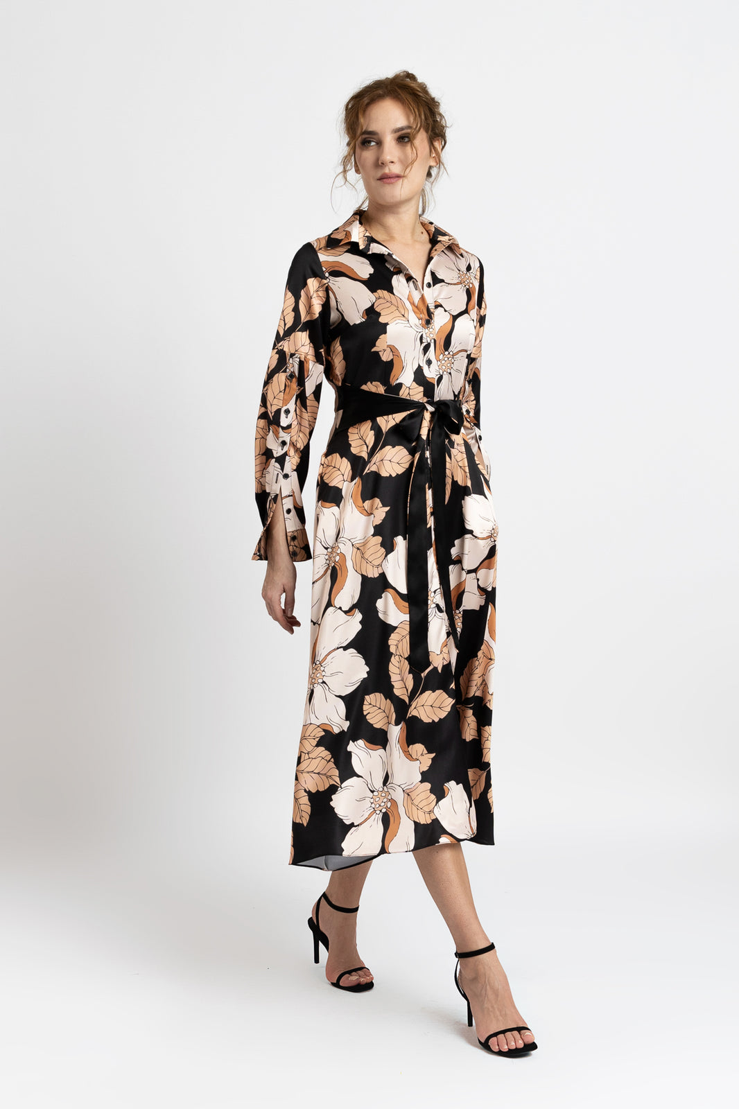 Load image into Gallery viewer, Shirt dress in black satin digitally printed with beige flowers