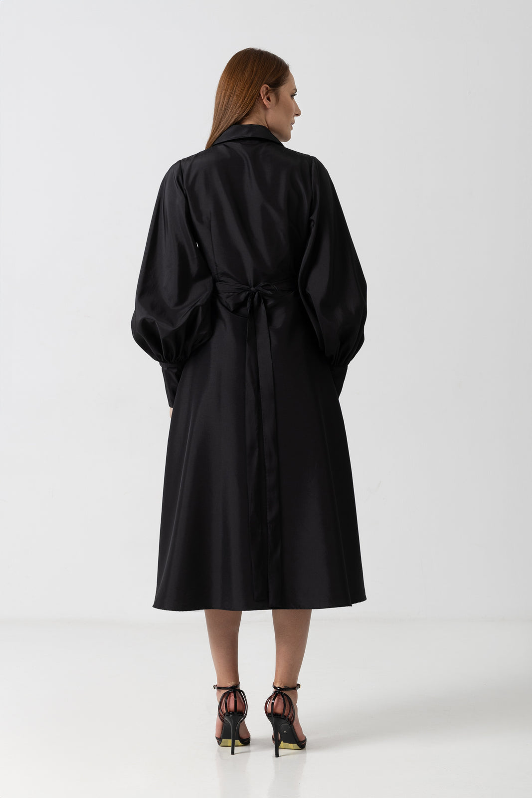 Load image into Gallery viewer, Midi white taffeta skirt