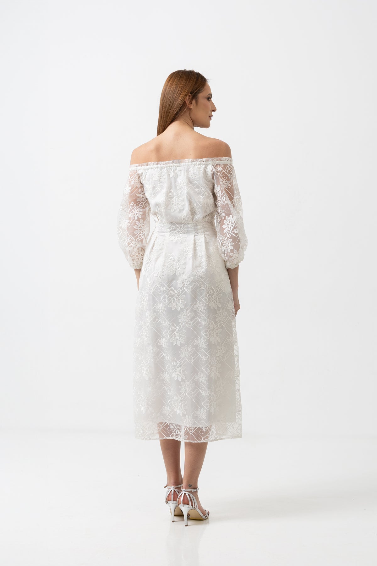 Rochie midi din organza cu umeri decupati