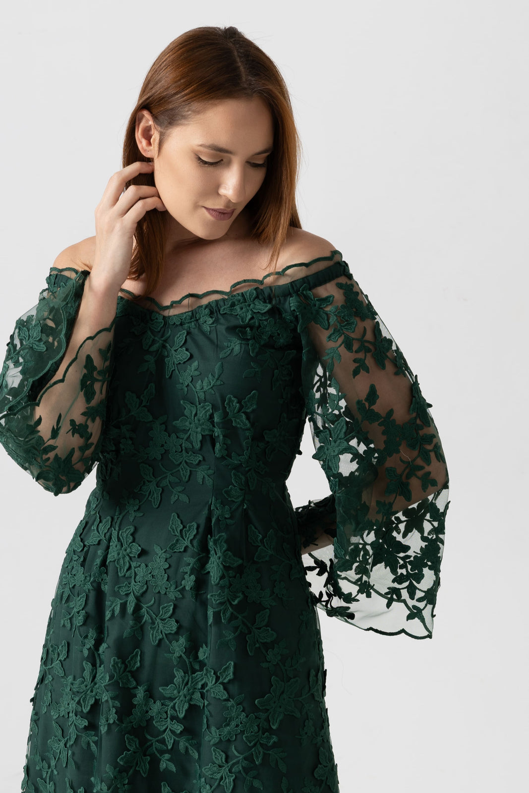 Load image into Gallery viewer, Dusty pink midi dress with cut-out shoulders