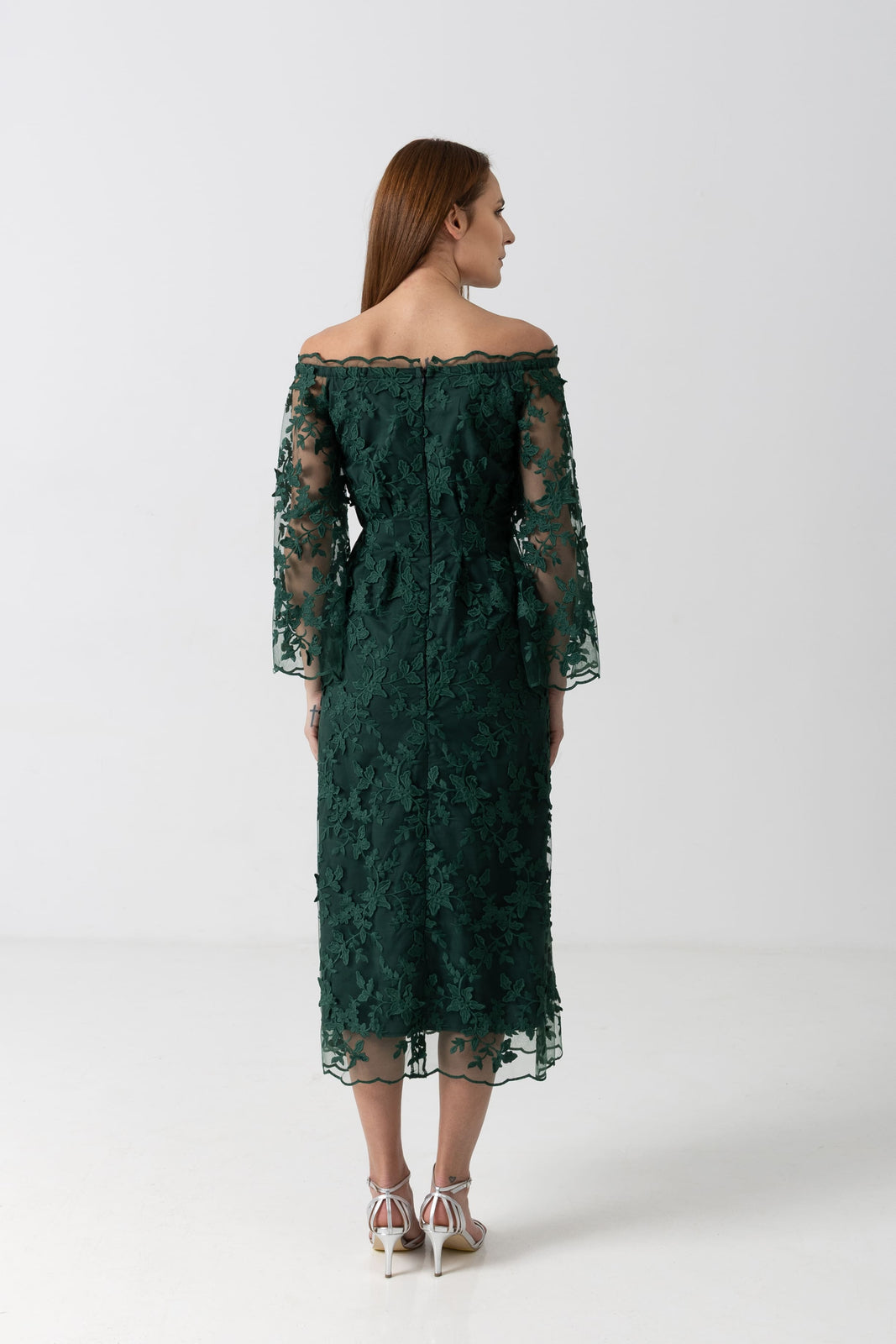 Load image into Gallery viewer, Dusty pink midi dress with cut-out shoulders