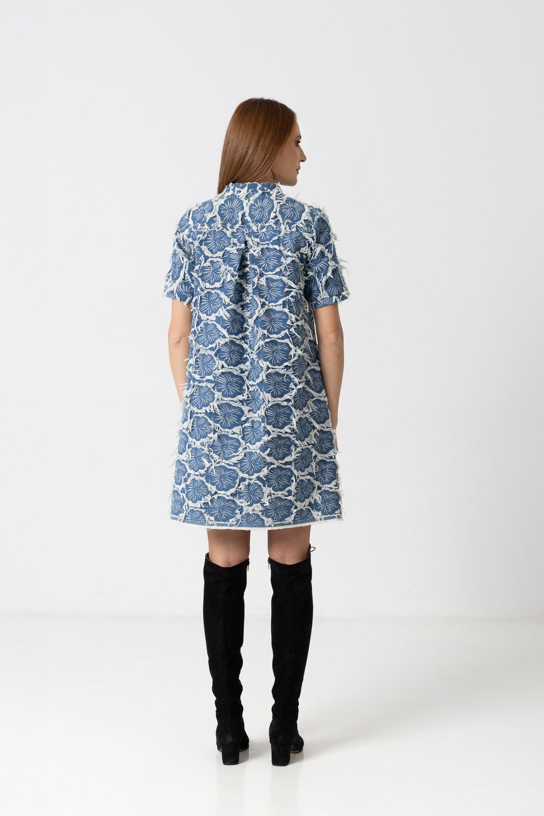 Load image into Gallery viewer, Dusty pink midi dress with cut-out shoulders