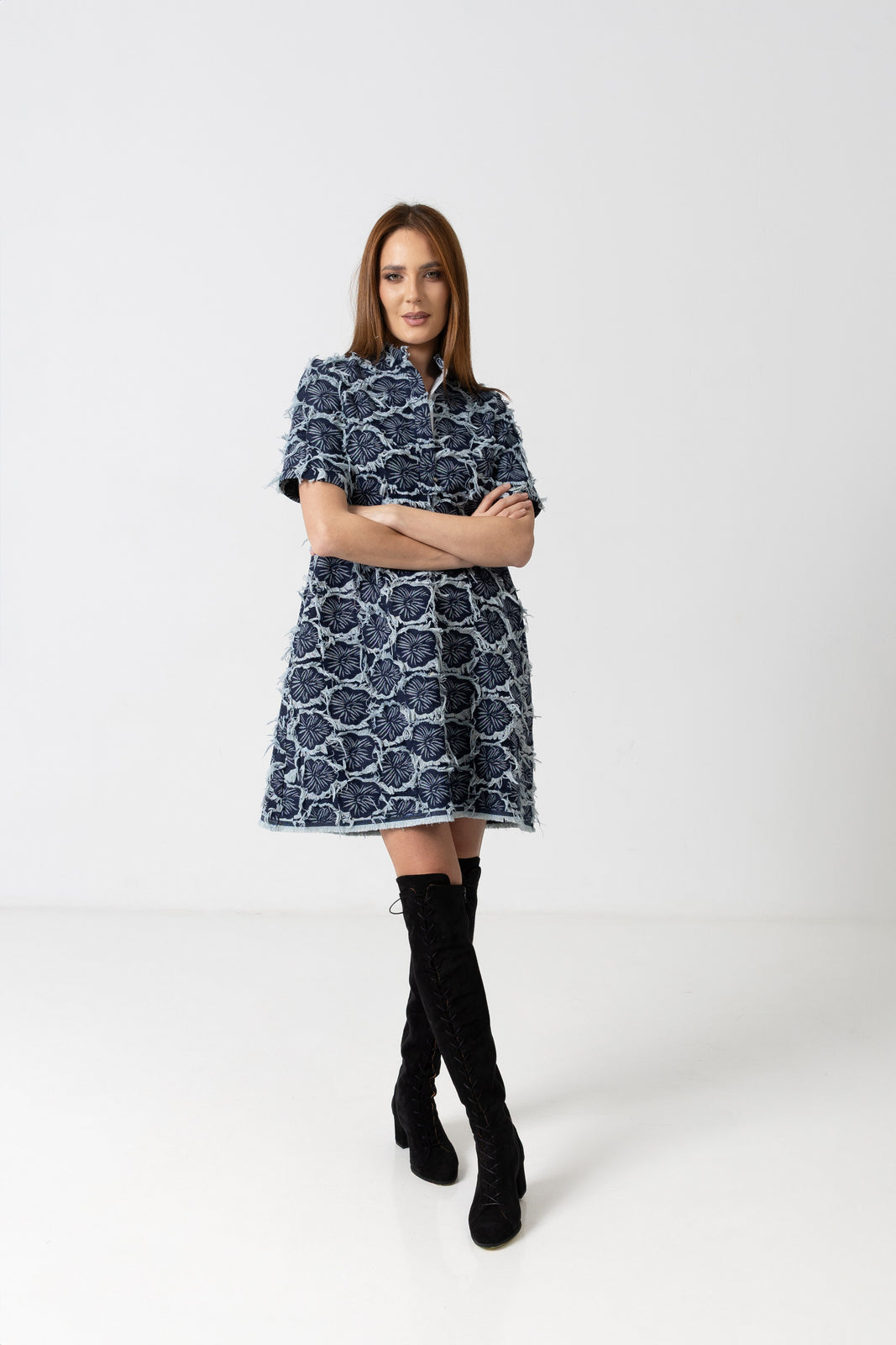 Load image into Gallery viewer, Dusty pink midi dress with cut-out shoulders