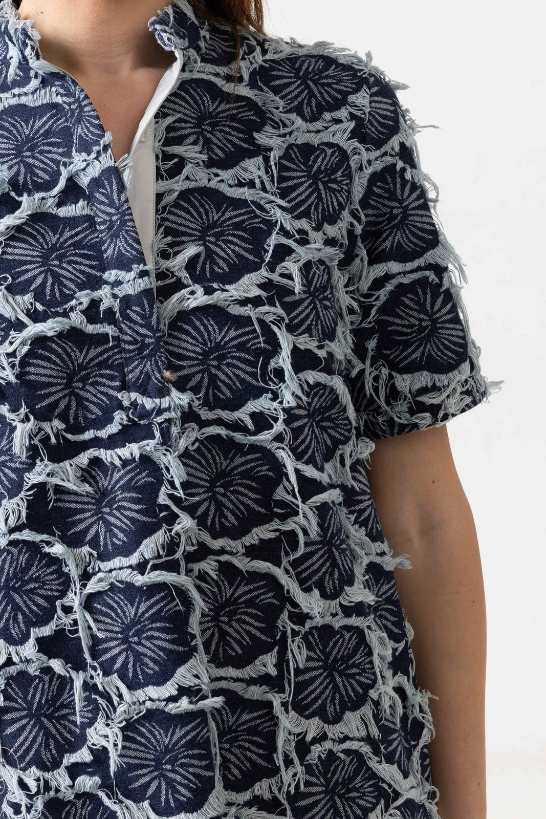 Load image into Gallery viewer, Dusty pink midi dress with cut-out shoulders