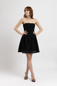 Rochie scurtă din macrame negru