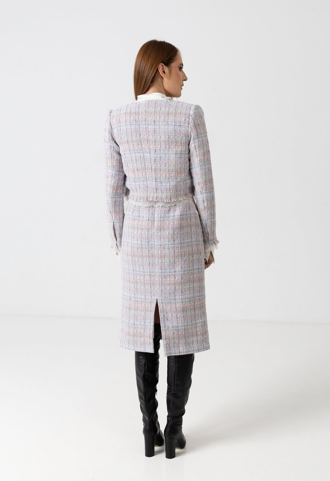 Incarca imaginea in galerie, Sacou scurt din stofa de bumbac tip tweed cu insertii pastel