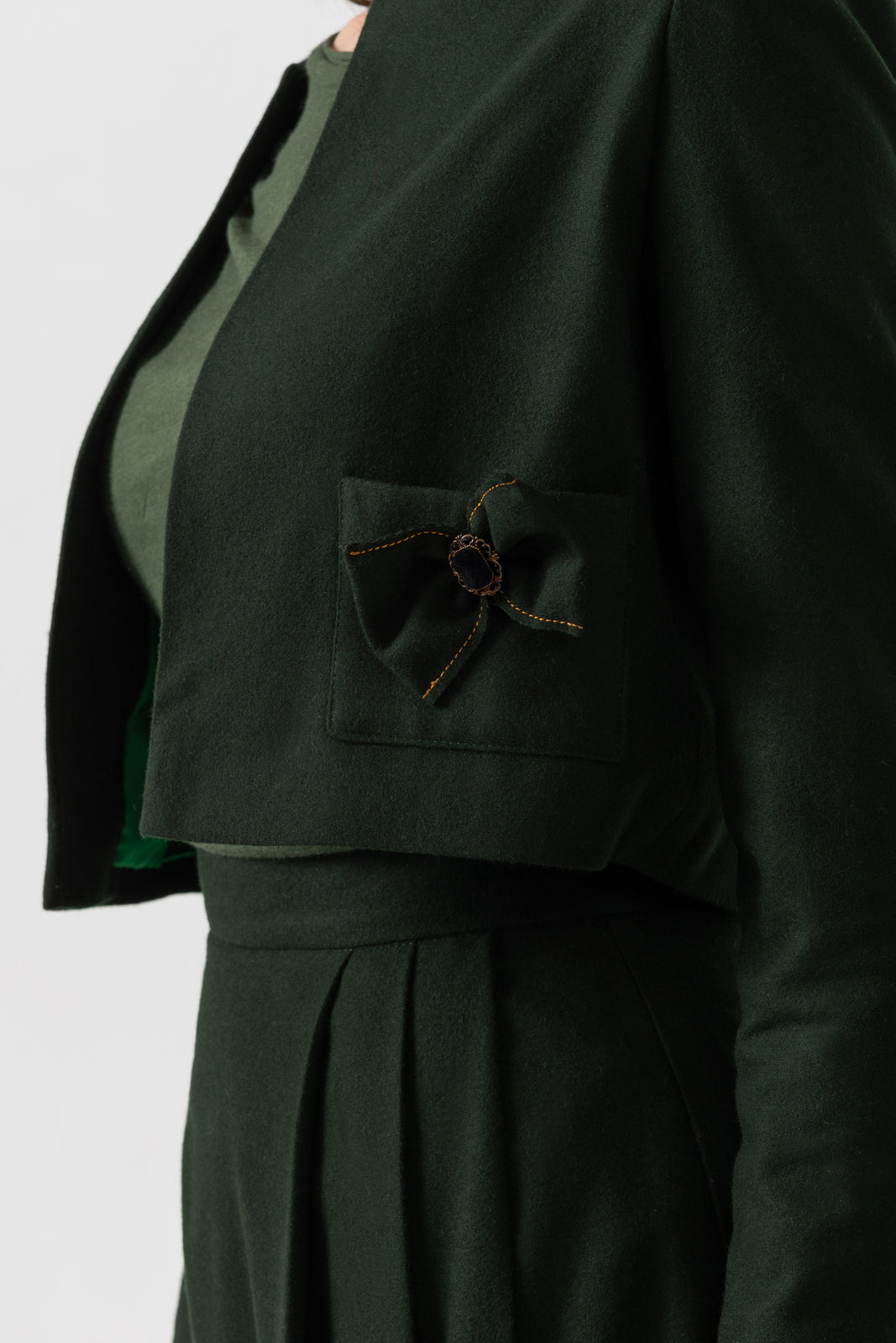 Incarca imaginea in galerie, Sacou scurt din stofă verde închis