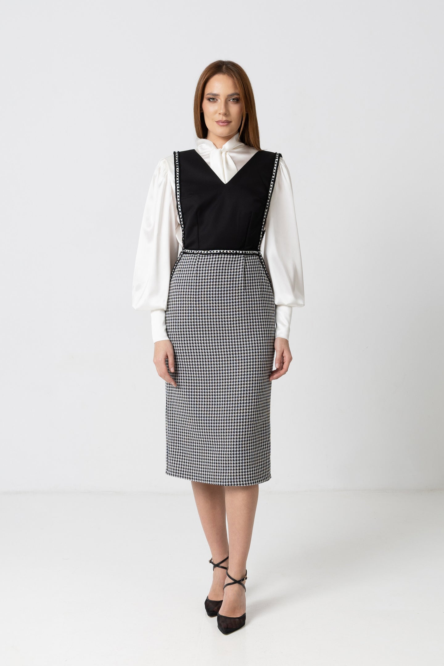 Sarafan din stofa de lana cu model clasic picior de cocos