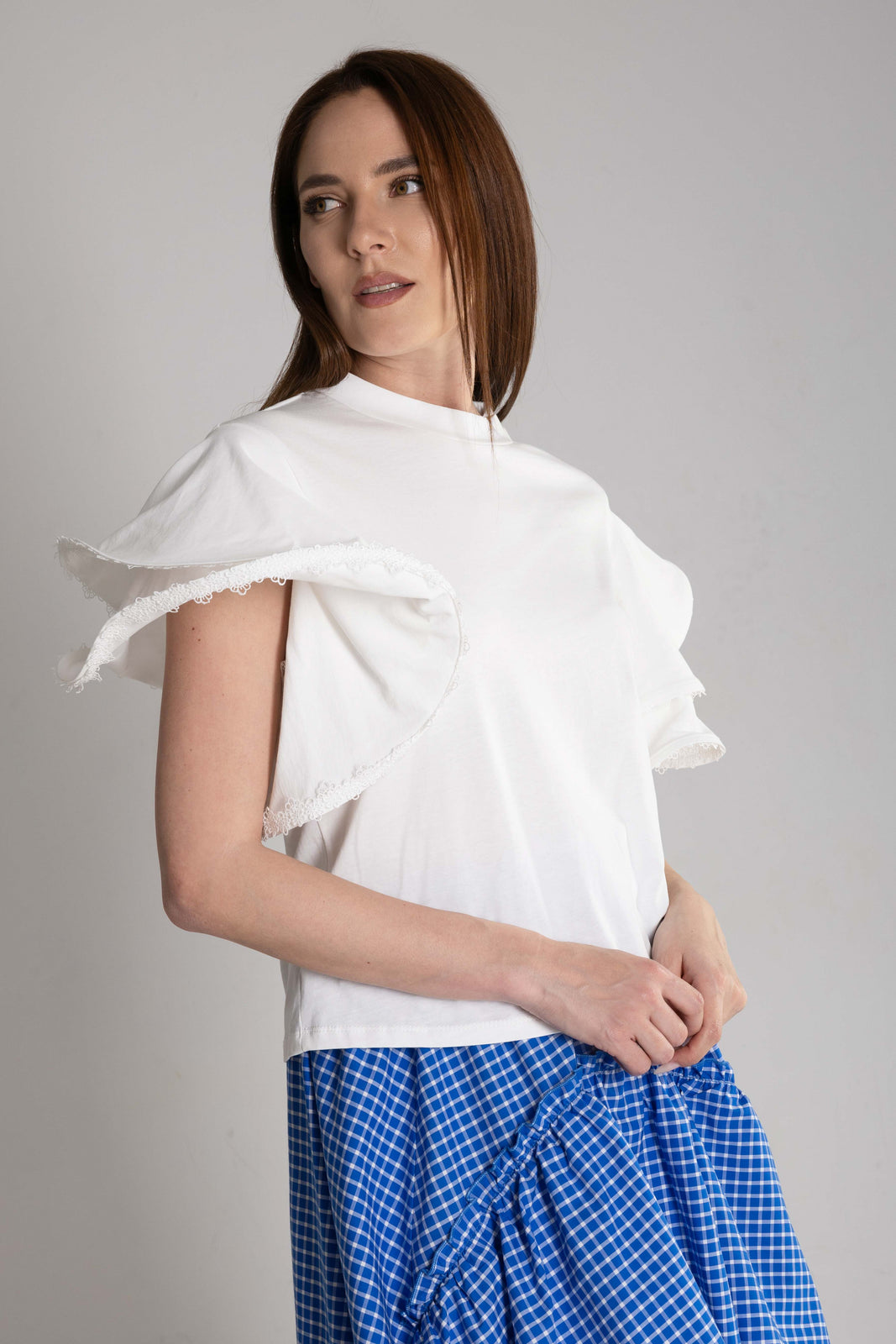 Incarca imaginea in galerie, Tricou din bumbac alb cu maneci supradimensionate
