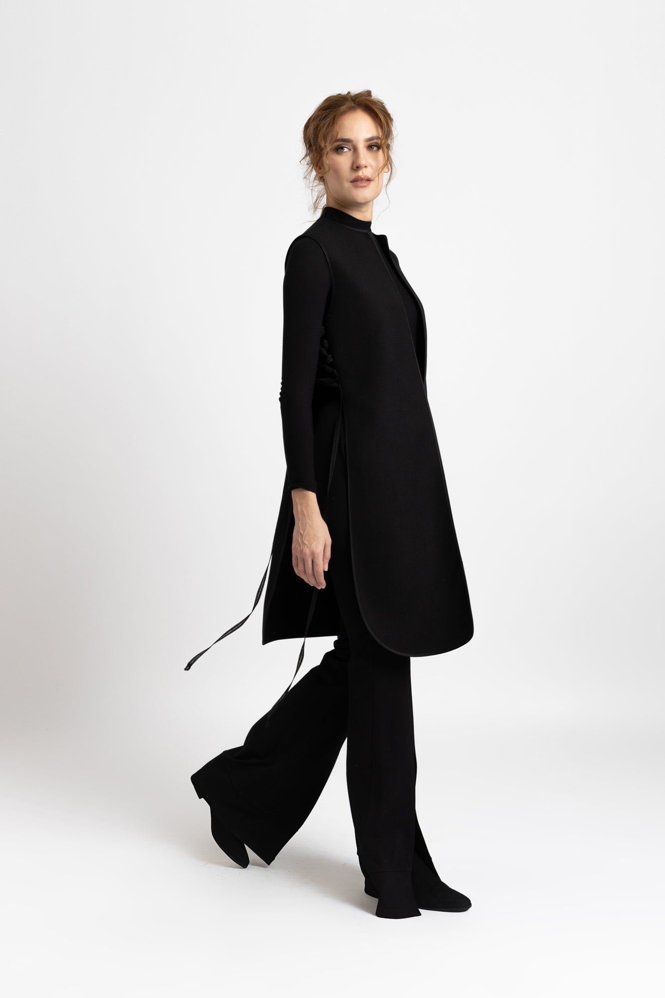 Black wool midi jacket with embroidery 