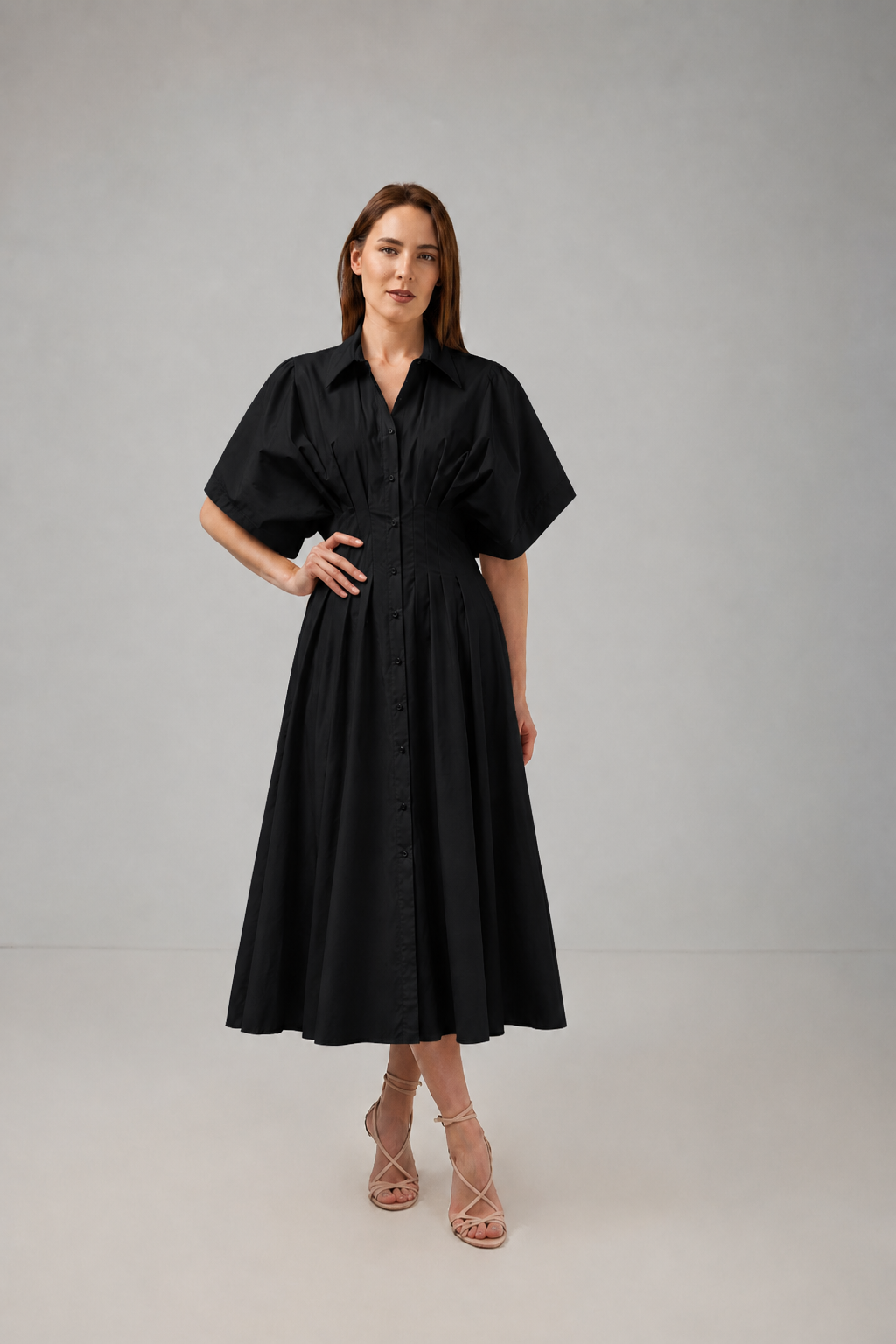 Incarca imaginea in galerie, Rochie Cămașă Neagră cu Talie Cambrată și Mâneci Ample