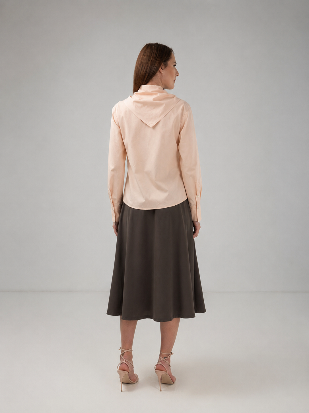 Load image into Gallery viewer, Dark green cotton shirt dress with macrame applications