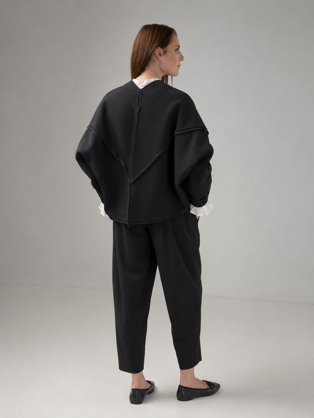 Load image into Gallery viewer, Midi dress in printed viscose and macrame appliqué