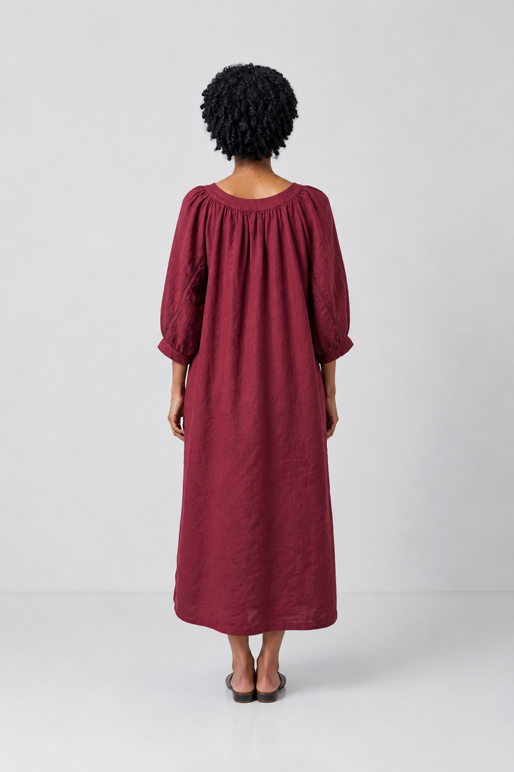 Load image into Gallery viewer, Rochie midi oversized cu mâneci bufante și decolteu în V – Burgundy