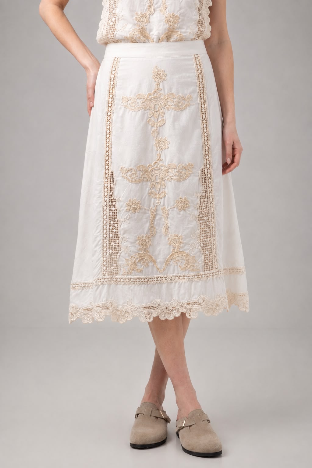 Incarca imaginea in galerie, Fustă Midi Ivoar din Bumbac cu Broderie Decorativă și Dantelă