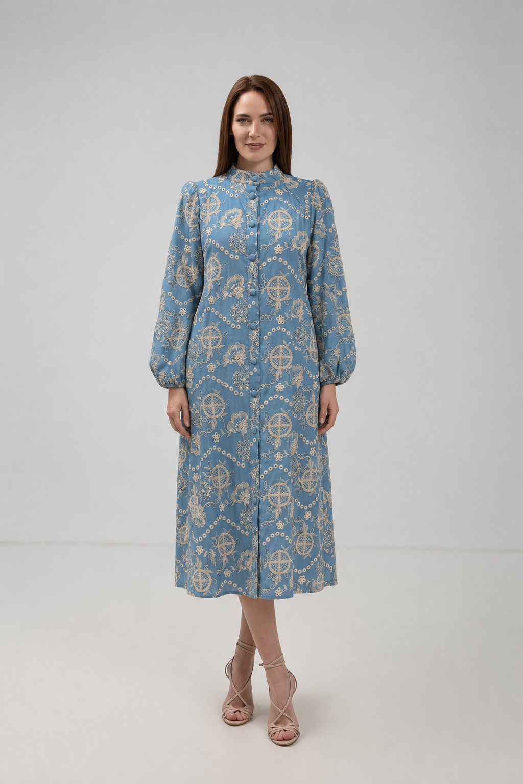 Incarca imaginea in galerie, Rochie Denim Brodată cu Guler Înalt și Mâneci Lungi