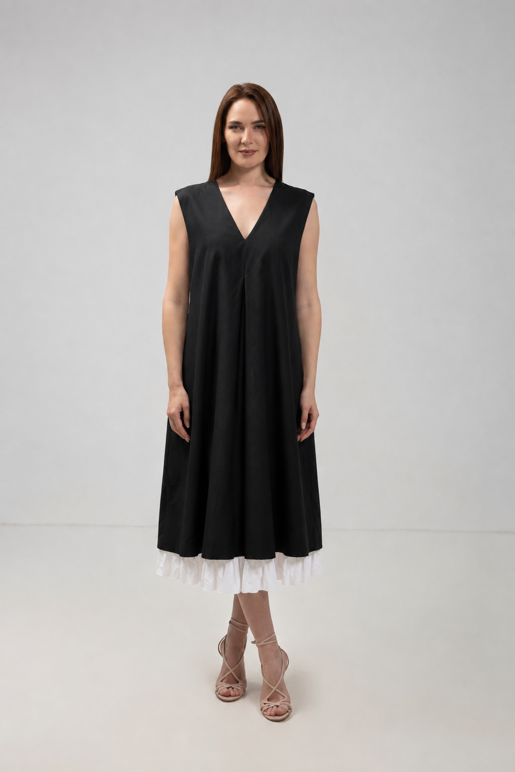 Load image into Gallery viewer, Midi dress in printed viscose and macrame appliqué