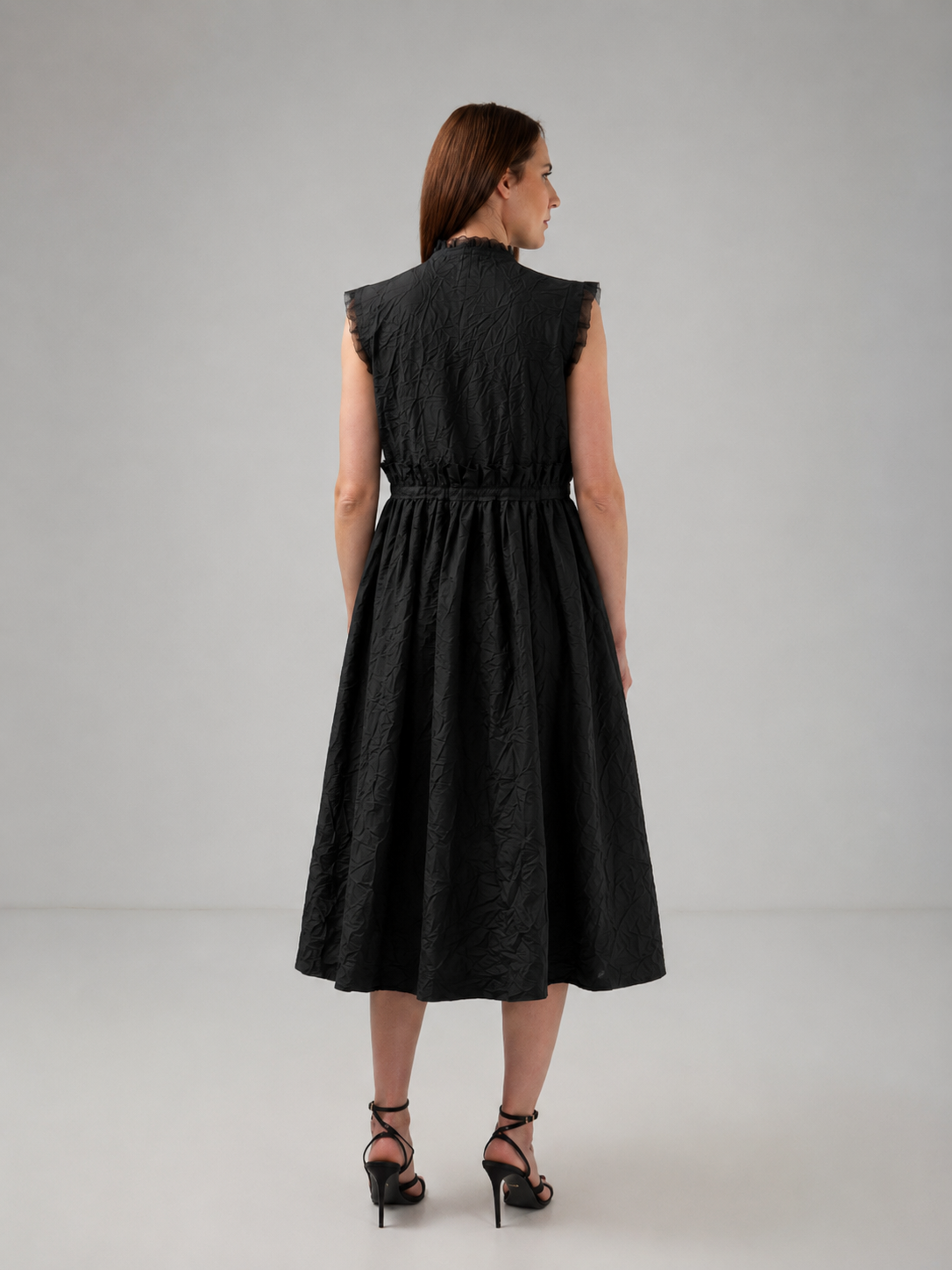 Load image into Gallery viewer, Midi dress in printed viscose and macrame appliqué