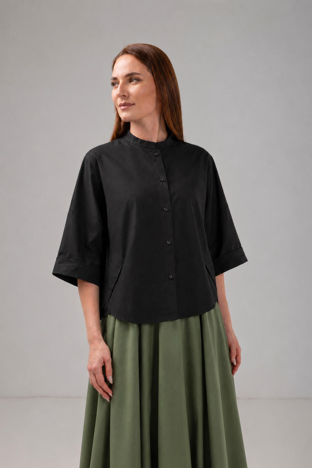 Load image into Gallery viewer, Dark green cotton shirt dress with macrame applications