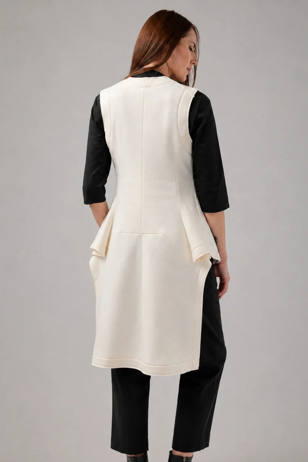 Incarca imaginea in galerie, Jachetă-Vestă din Neopren Oversized, Asimetrică cu Spate Lung - Ivoar