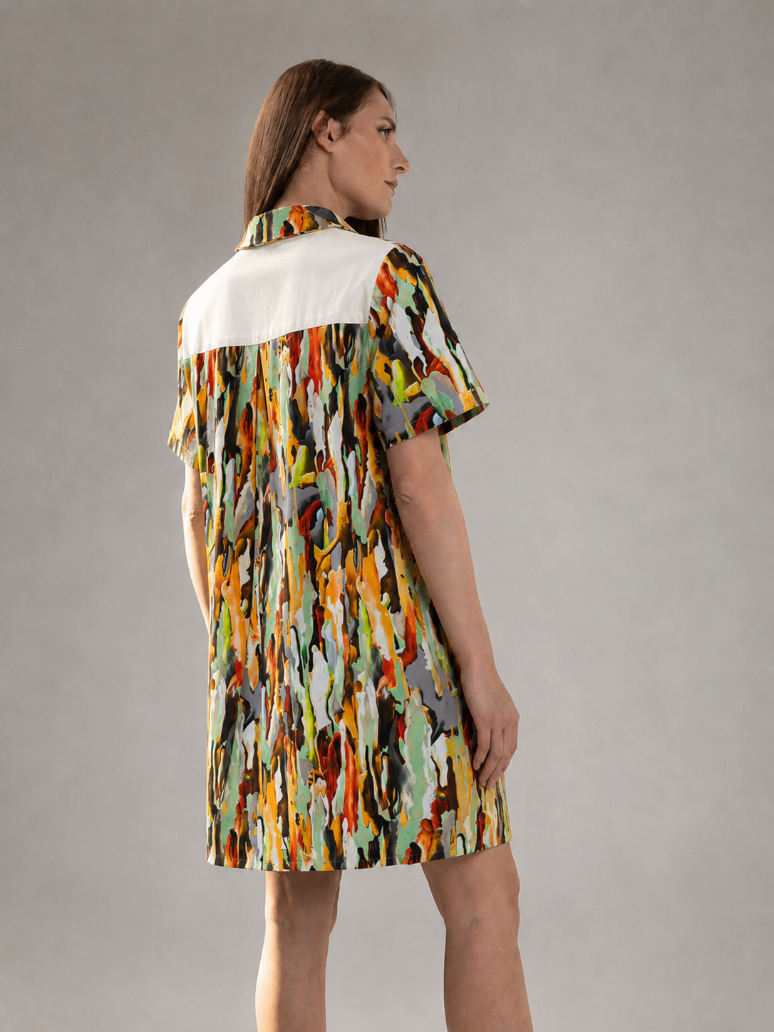 Load image into Gallery viewer, Dark green cotton shirt dress with macrame applications
