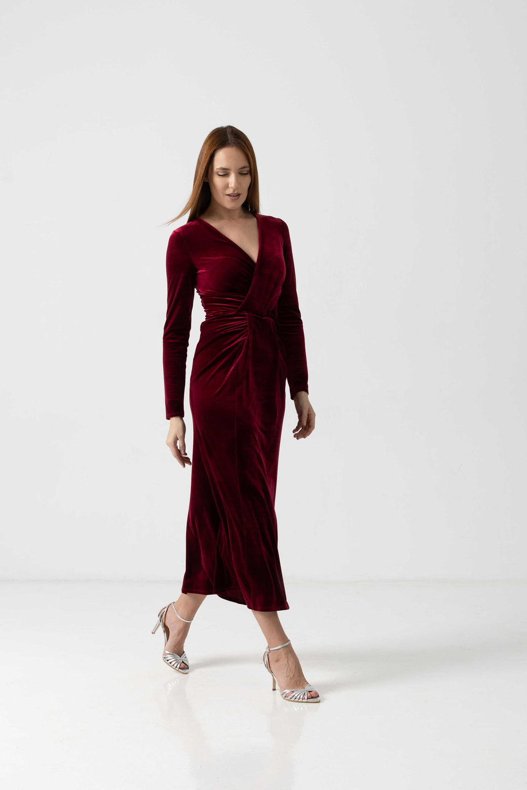 Incarca imaginea in galerie, Rochie eleganta din catifea burgundy