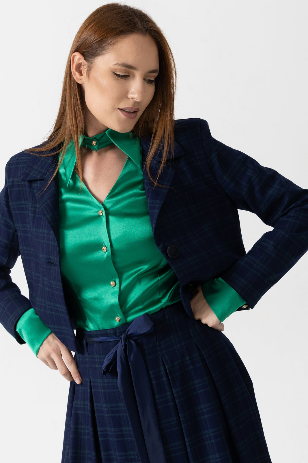 Incarca imaginea in galerie, Sacou scurt din stofă în carouri