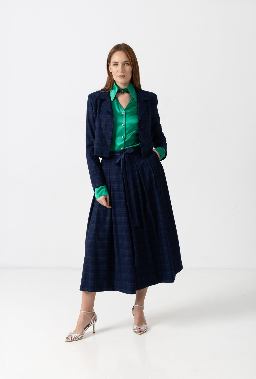 Incarca imaginea in galerie, Sacou scurt din stofă în carouri