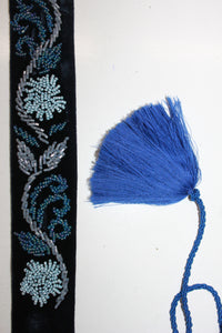 Centura din catifea cu margele bleu